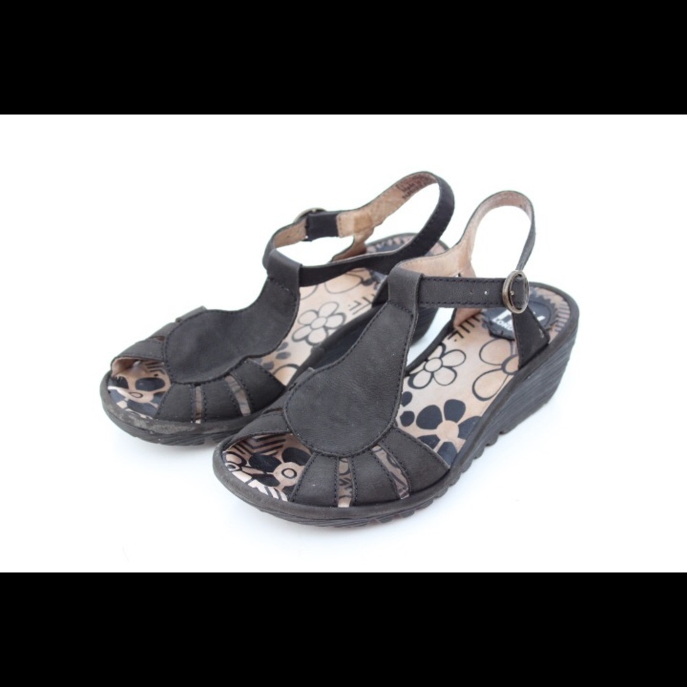 Fly London sandals - Picture 2 of 8